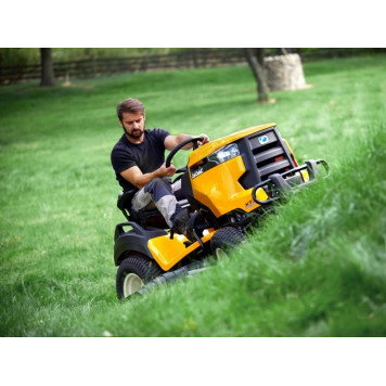 Садовый трактор Cub Cadet XT2 PS117i-6